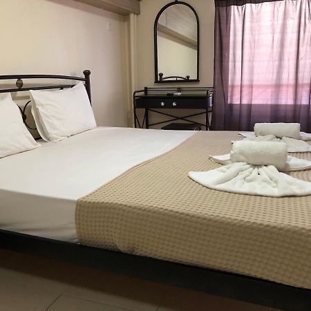 Nikolakakis Rooms Lavrio ภายนอก รูปภาพ
