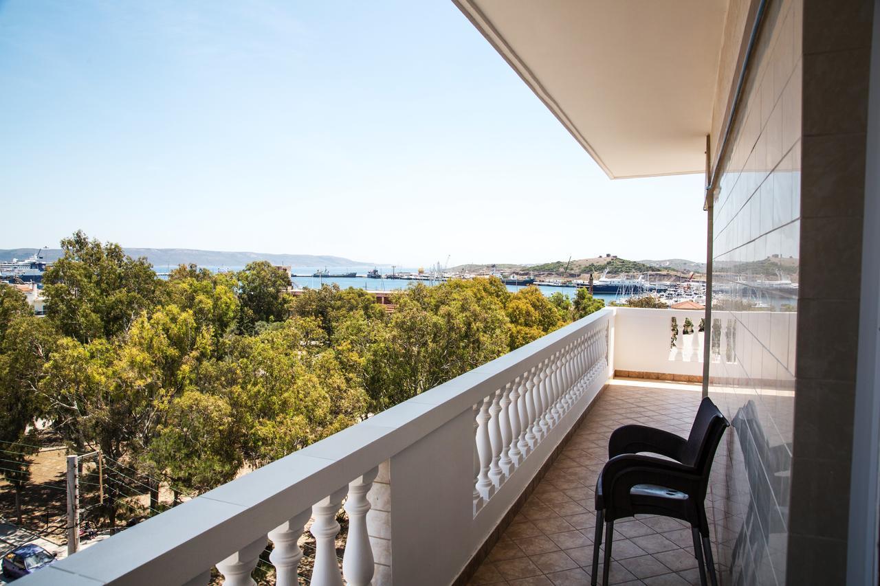 Nikolakakis Rooms Lavrio ภายนอก รูปภาพ